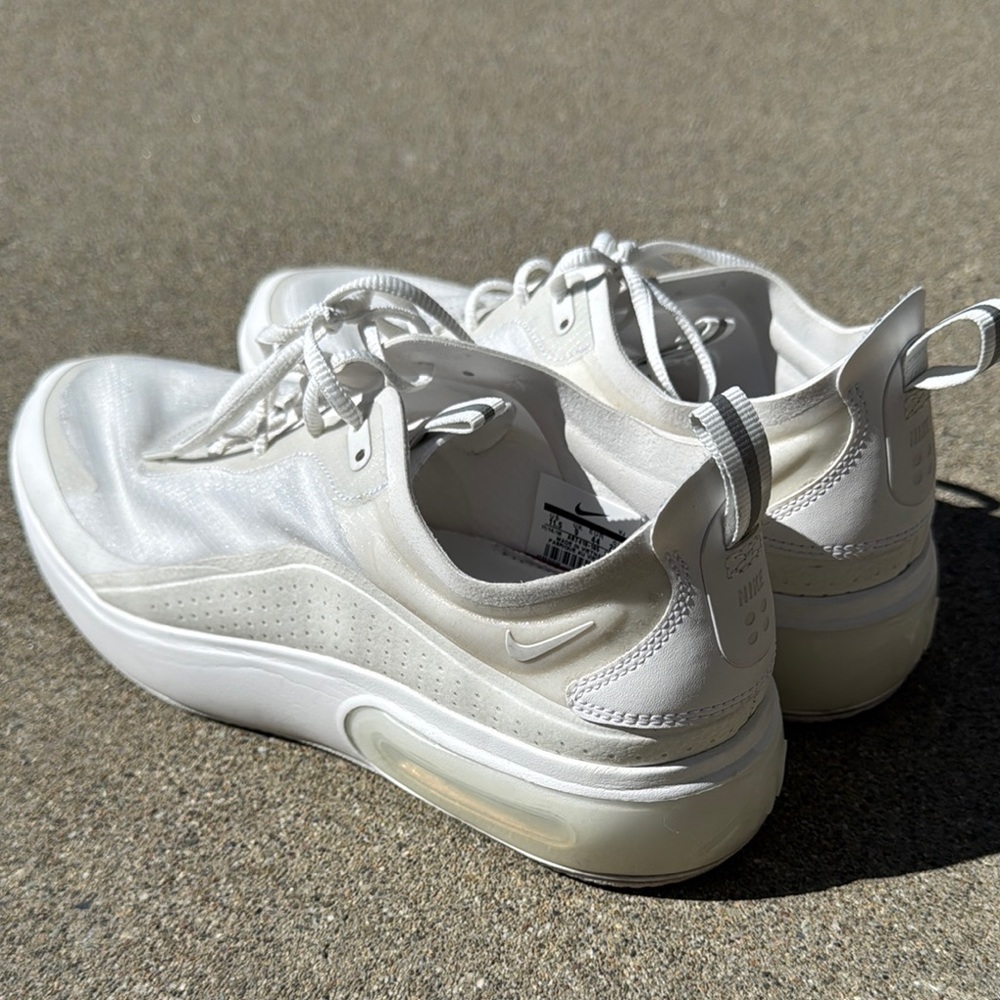 Nike Air Max Dia SE